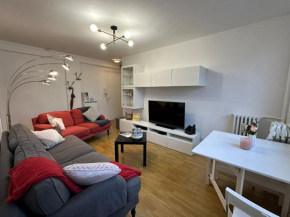 4 Beds Apartment close PARIS center
